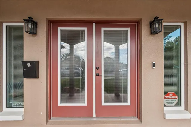 $2,400 | 4527 Haines Road North, St. Petersburg, FL 33714