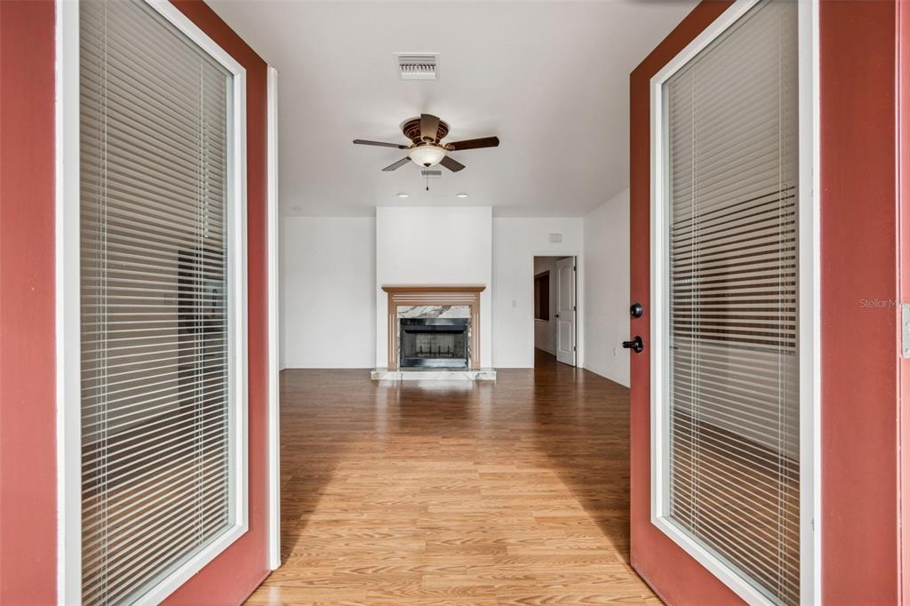 4527 Haines Road North St. Petersburg, FL 33714 - Photo 15 of 89