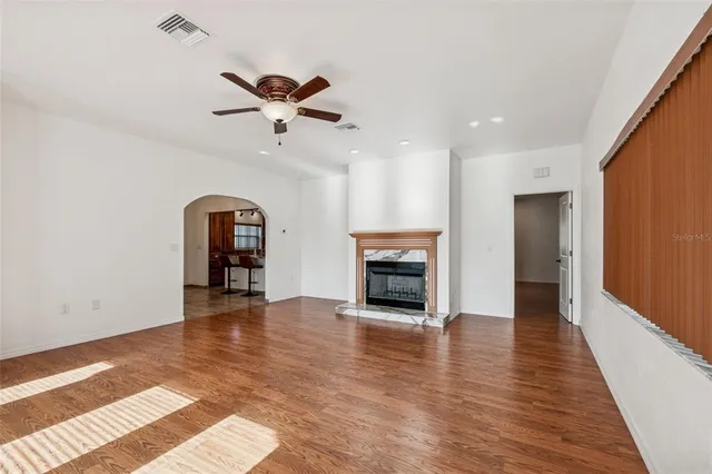 $2,400 | 4527 Haines Road North, St. Petersburg, FL 33714