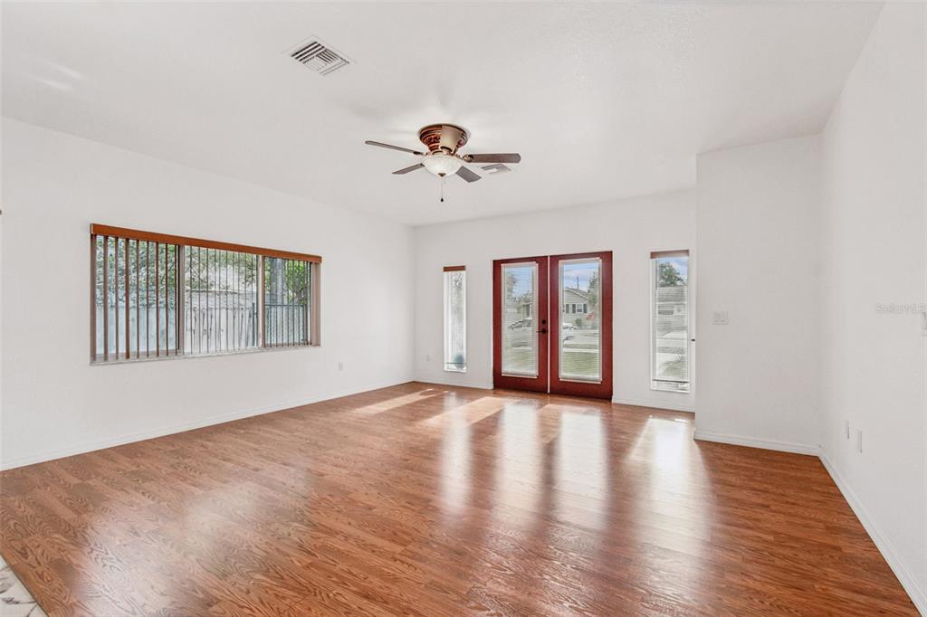 4527 Haines Road North St. Petersburg, FL 33714 - Photo 18 of 89