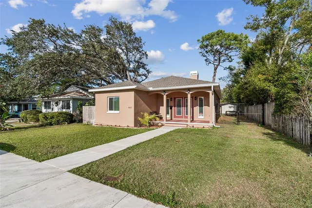 $2,400 | 4527 Haines Road North, St. Petersburg, FL 33714