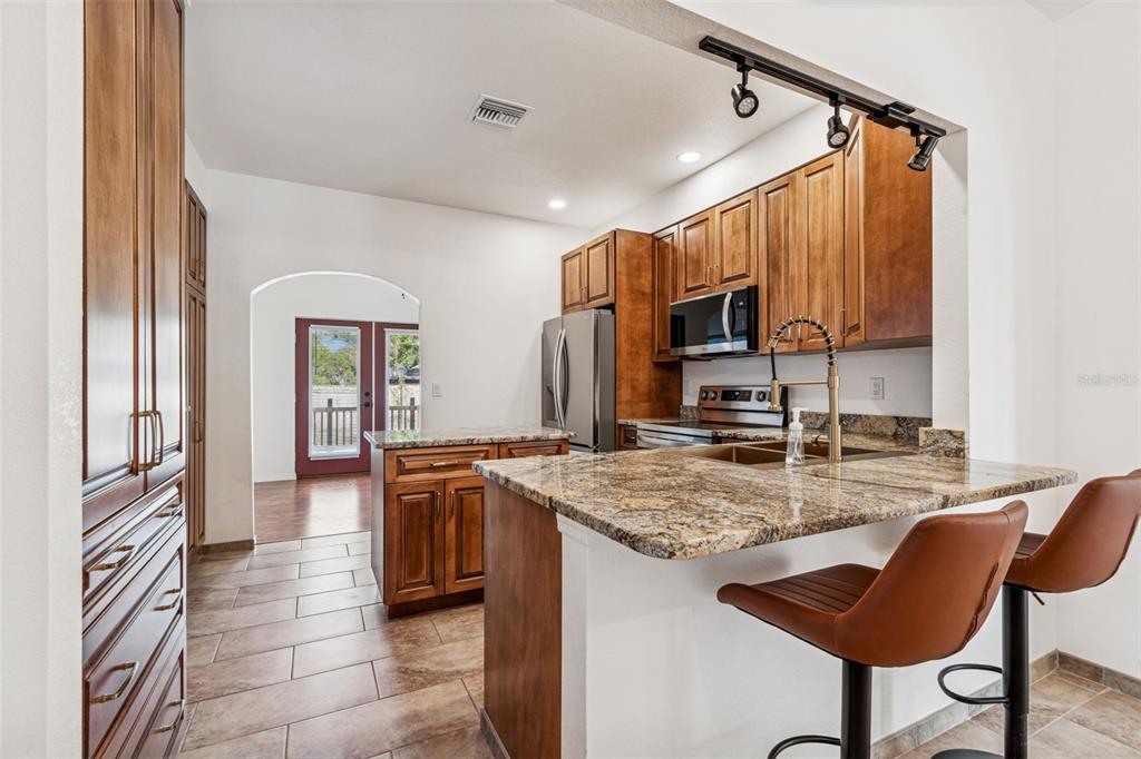 4527 Haines Road North St. Petersburg, FL 33714 - Photo 28 of 89