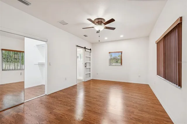 $2,400 | 4527 Haines Road North, St. Petersburg, FL 33714