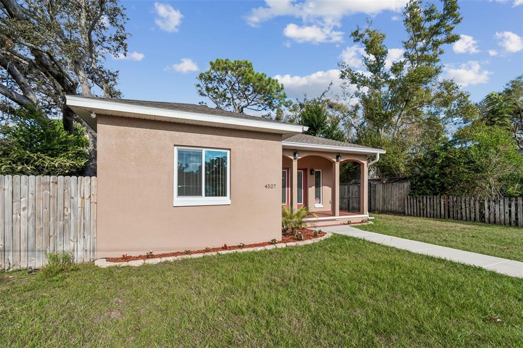 4527 Haines Road North St. Petersburg, FL 33714 - Photo 5 of 89