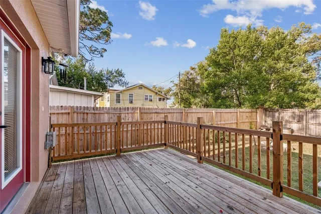 $2,400 | 4527 Haines Road North, St. Petersburg, FL 33714