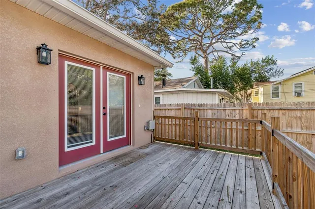 $2,400 | 4527 Haines Road North, St. Petersburg, FL 33714