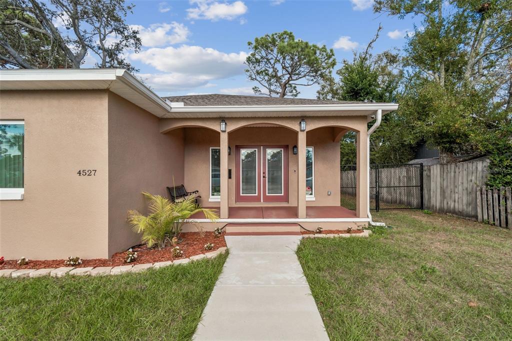 4527 Haines Road North St. Petersburg, FL 33714 - Photo 9 of 89
