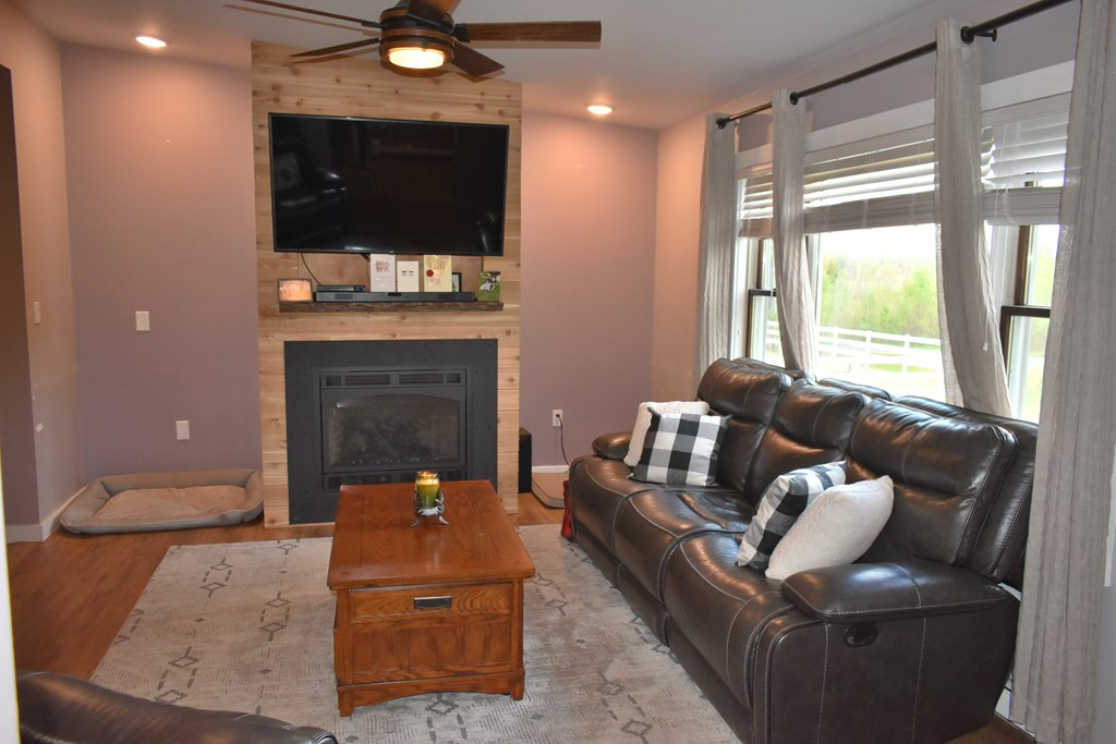 61 Fox Farm Road Plattsburgh, NY 12901 - Photo 5 of 28 Gallery Image 5