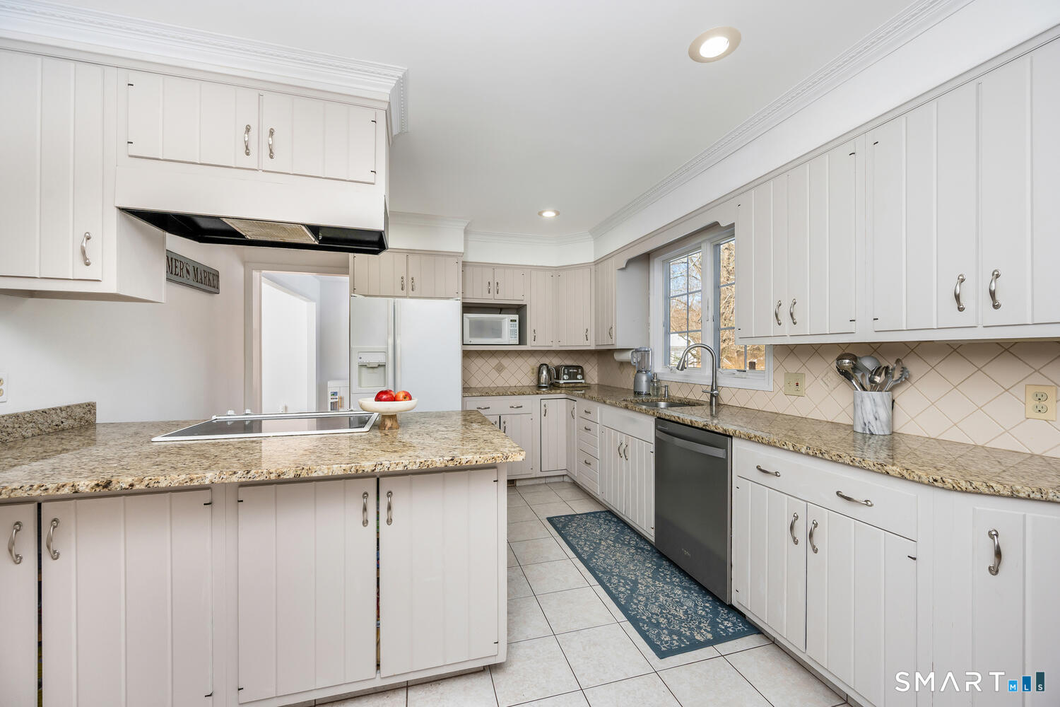 68 Longview Road Monroe, CT 06468 - Photo 22 of 56