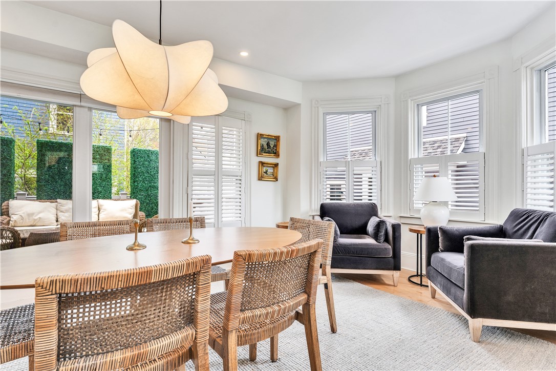 12 Observatory Avenue Providence, RI 02906 - Photo 14 of 42