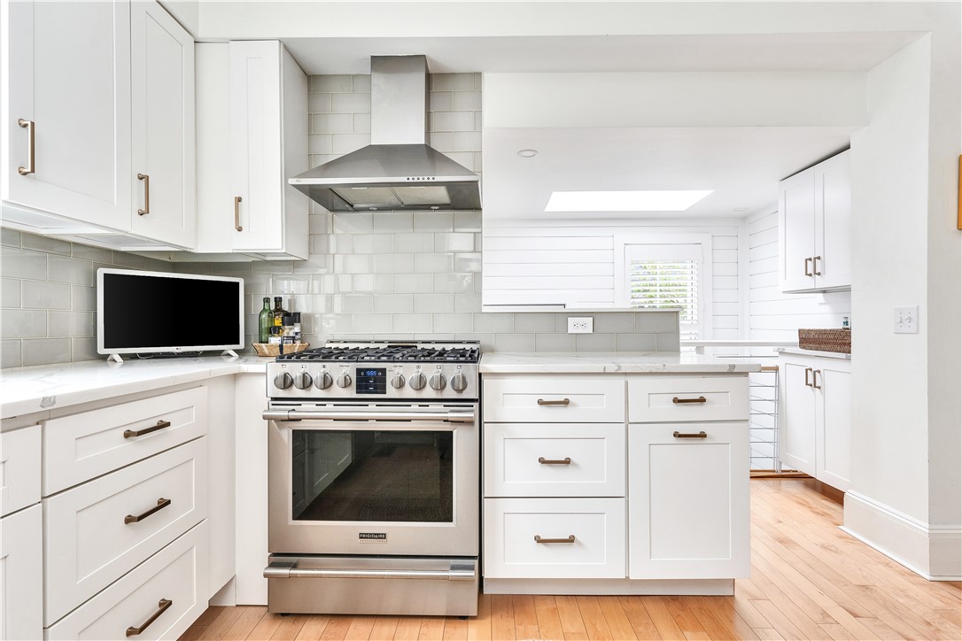 12 Observatory Avenue Providence, RI 02906 - Photo 20 of 42