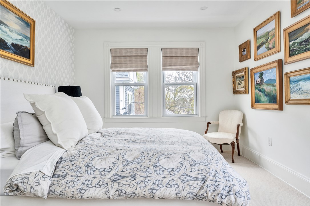 12 Observatory Avenue Providence, RI 02906 - Photo 24 of 42