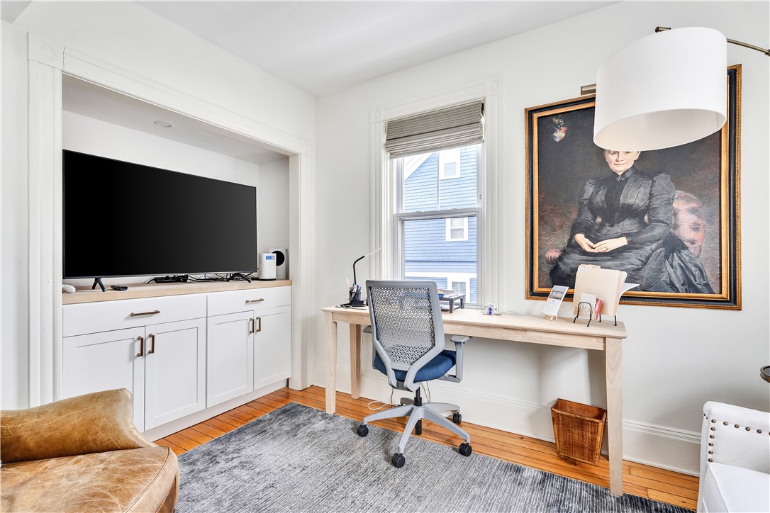 12 Observatory Avenue Providence, RI 02906 - Photo 28 of 42