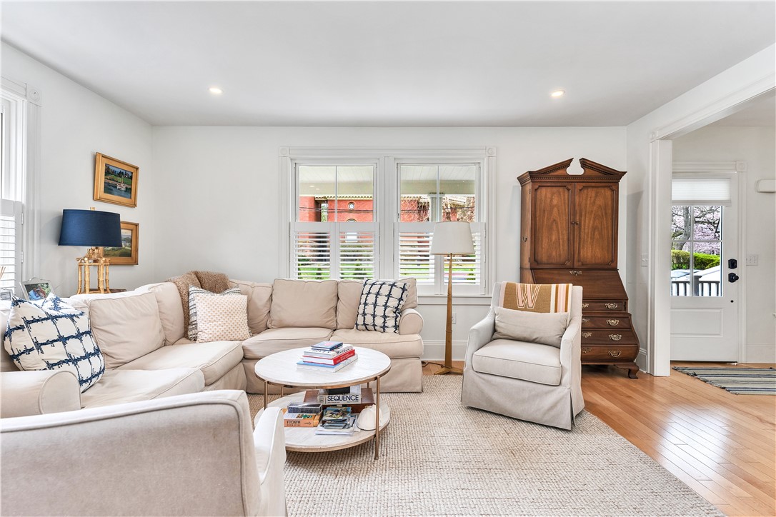 12 Observatory Avenue Providence, RI 02906 - Photo 30 of 42
