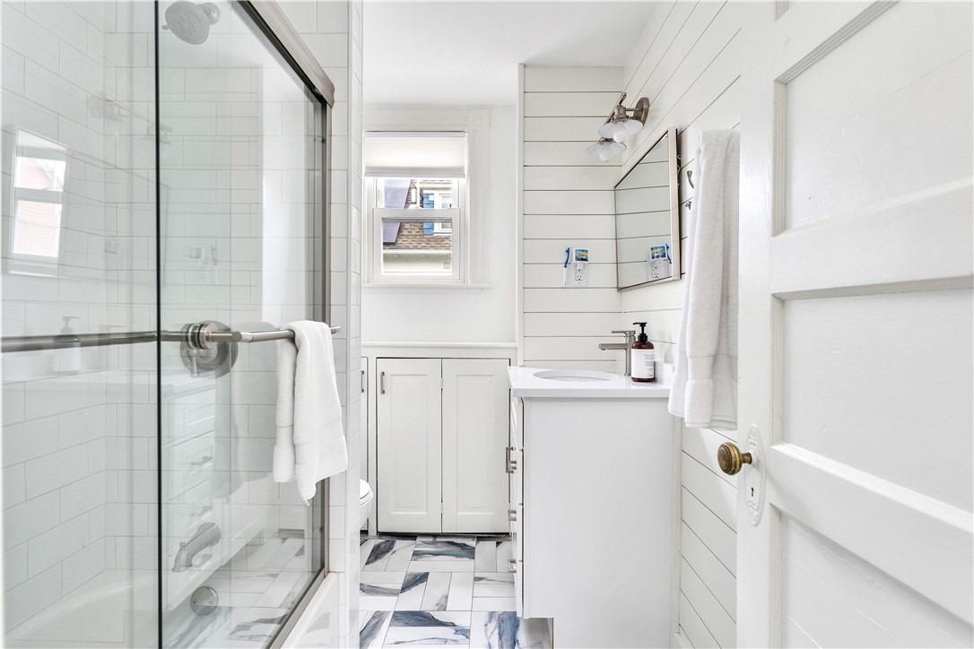 12 Observatory Avenue Providence, RI 02906 - Photo 36 of 42