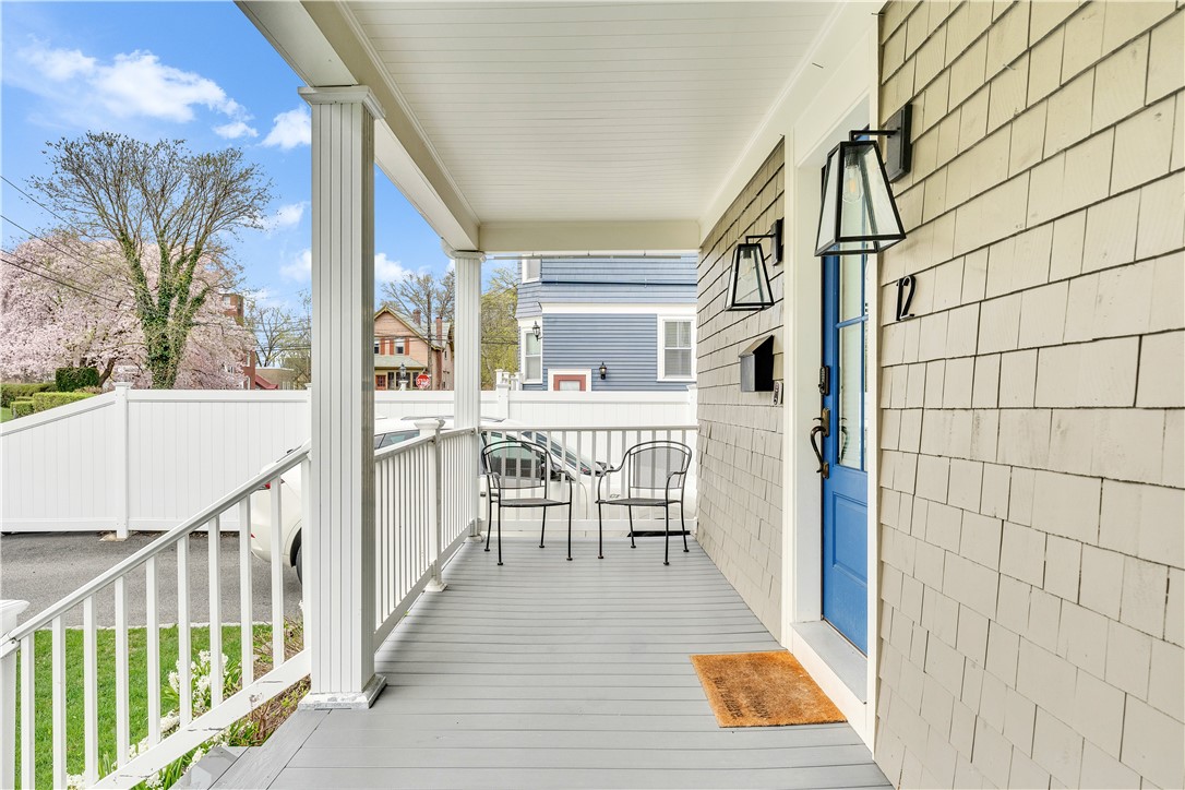 12 Observatory Avenue Providence, RI 02906 - Photo 5 of 42