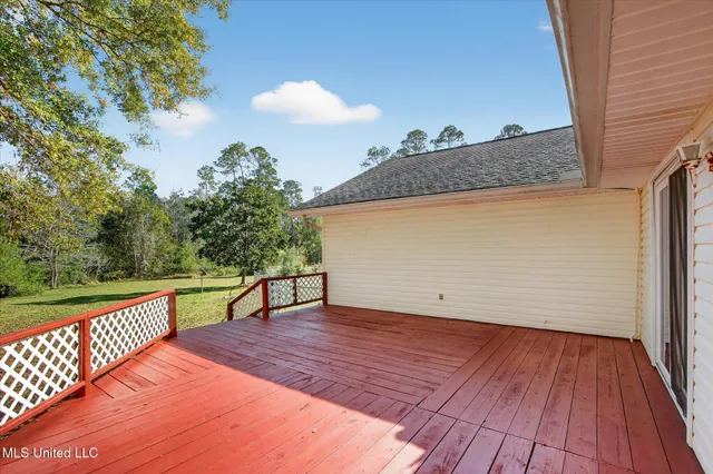 $285,000 | 17080 Fenton Dedeaux Road, Kiln, MS 39556