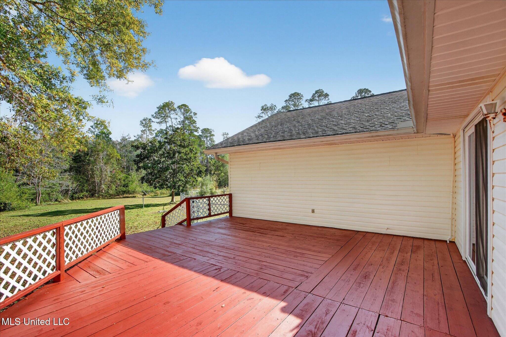 17080 Fenton Dedeaux Road Kiln, MS 39556 - Photo 37 of 59 35-036