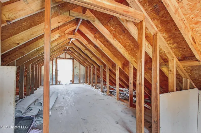 $285,000 | 17080 Fenton Dedeaux Road, Kiln, MS 39556