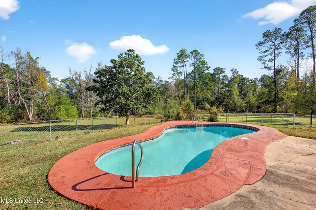 $285,000 | 17080 Fenton Dedeaux Road, Kiln, MS 39556