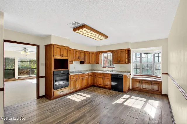 $285,000 | 17080 Fenton Dedeaux Road, Kiln, MS 39556