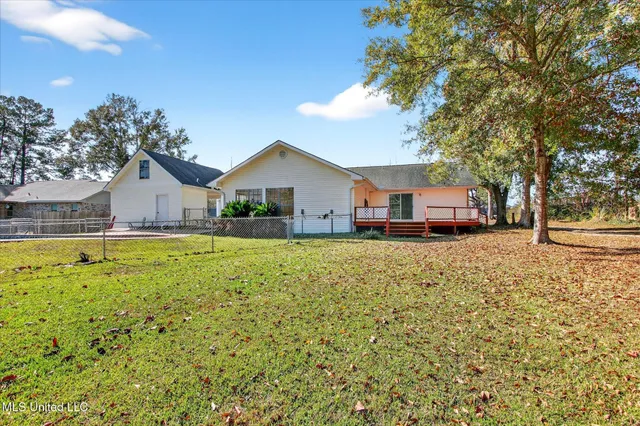 $285,000 | 17080 Fenton Dedeaux Road, Kiln, MS 39556