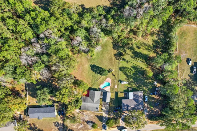 $285,000 | 17080 Fenton Dedeaux Road, Kiln, MS 39556