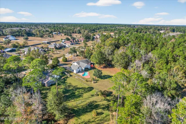 $285,000 | 17080 Fenton Dedeaux Road, Kiln, MS 39556