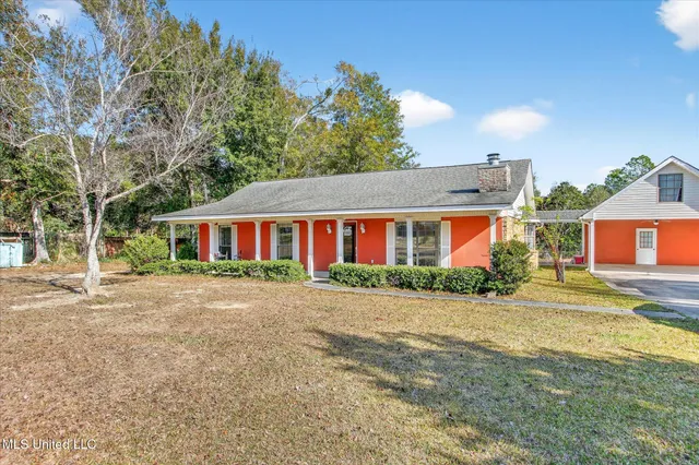 $285,000 | 17080 Fenton Dedeaux Road, Kiln, MS 39556