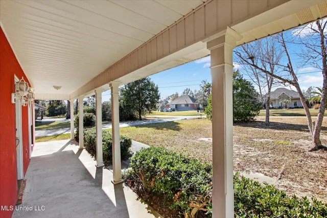 $285,000 | 17080 Fenton Dedeaux Road, Kiln, MS 39556