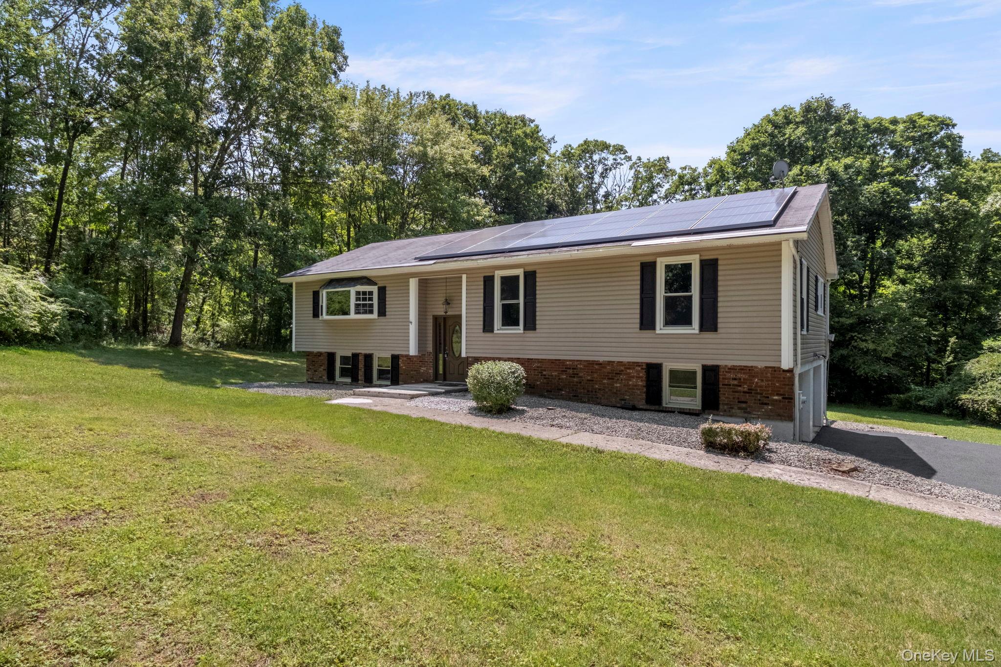 35 Penaluna Road Monroe, NY 10950 - Photo 2 of 43 Gallery Image 2