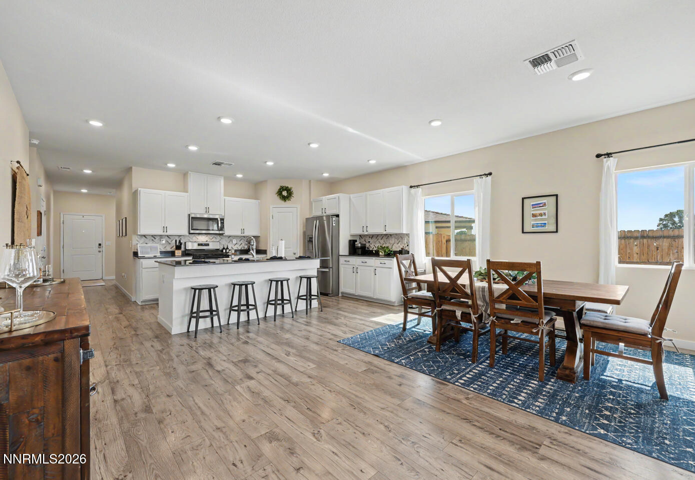 606 Sycamore Drive Fallon, NV 89406 - Photo 2 of 26 a living room with lots of furniture and kitchen view