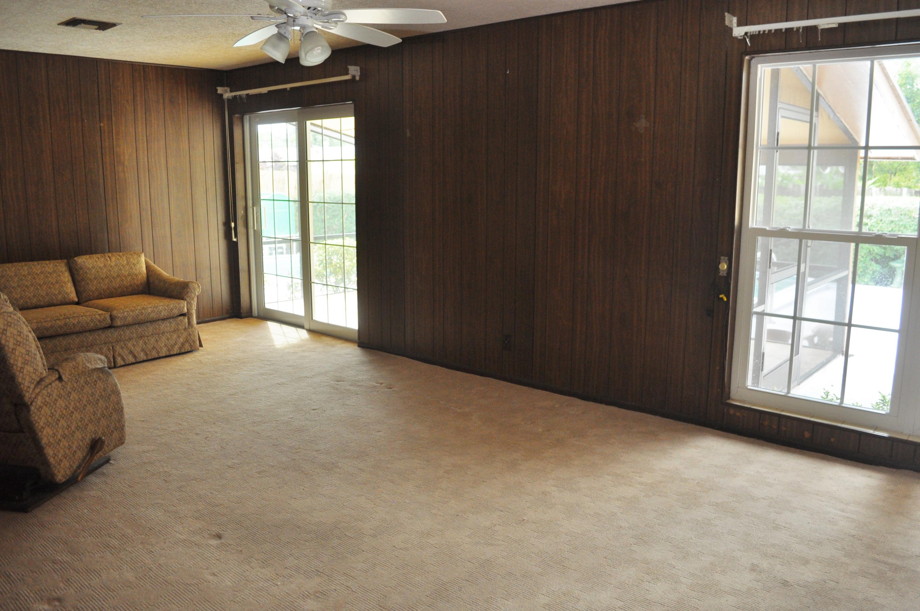 933 Firetree Road North Palm Beach, FL 33408 - Photo 7 of 16 Living Room