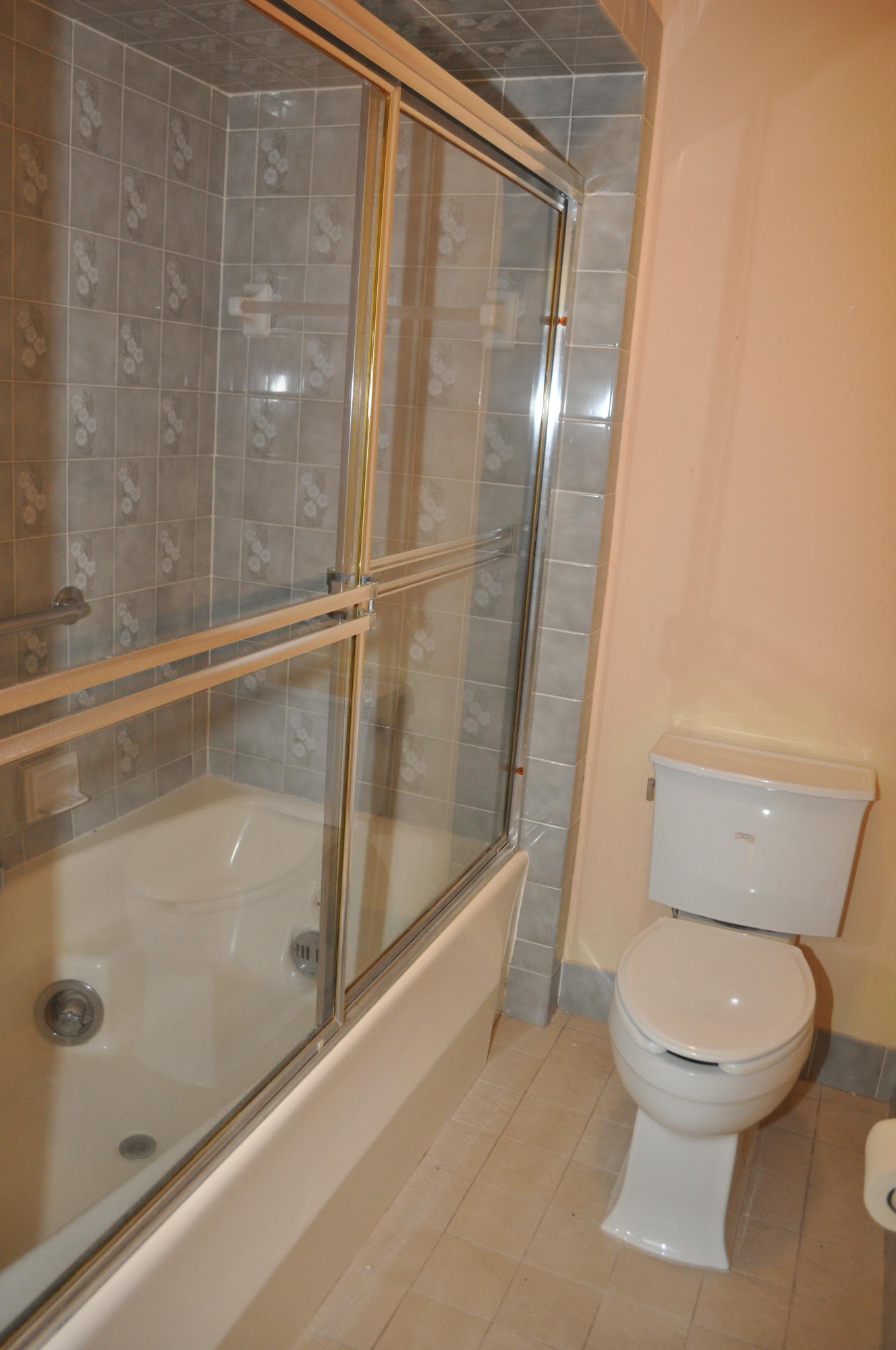 933 Firetree Road North Palm Beach, FL 33408 - Photo 10 of 16 Master Jacuzzi tub and shower