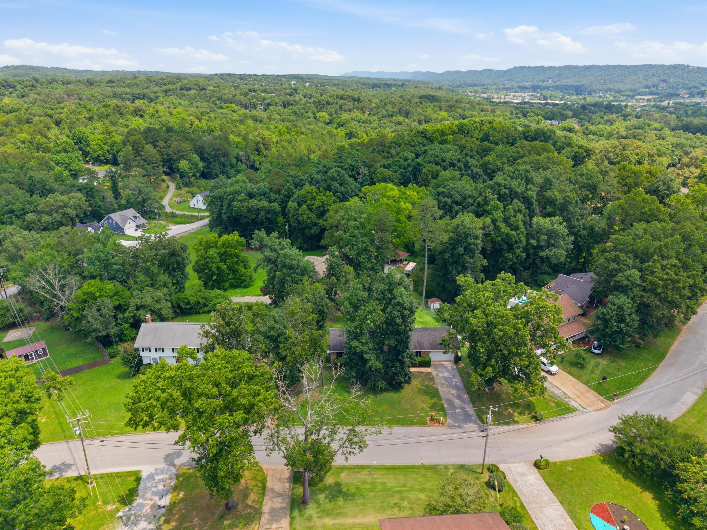9511 Timberlog Drive Chattanooga, TN 37421 - Photo 27 of 32 27-9511TimberlogDr-25
