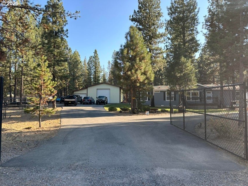 17575 Sutter Street La Pine, OR 97739 - Photo 30 of 38
