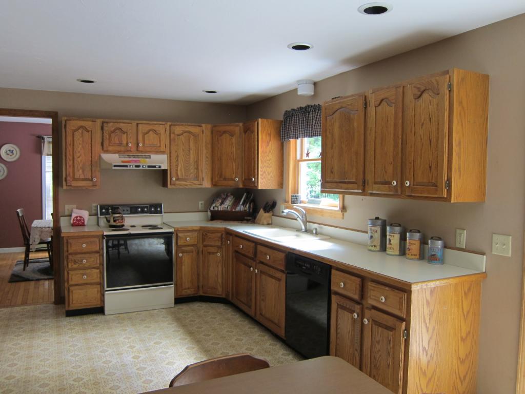171 Riverdale Road New Boston, NH 03070 - Photo 11 of 35