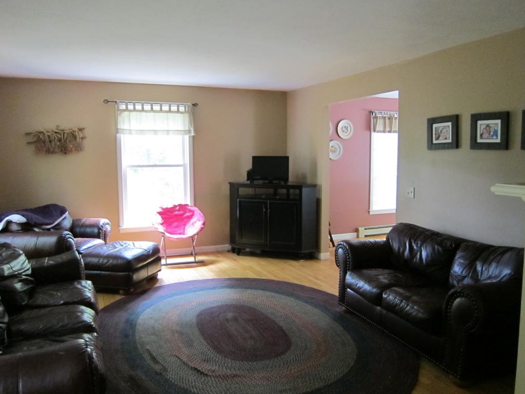 171 Riverdale Road New Boston, NH 03070 - Photo 18 of 35