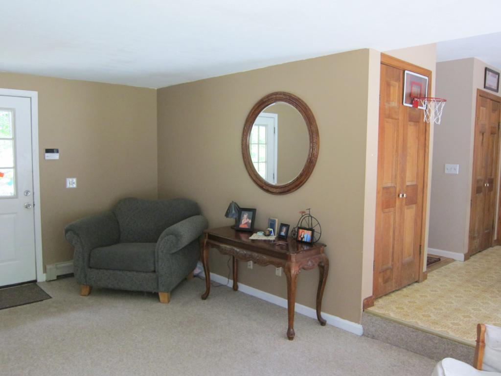 171 Riverdale Road New Boston, NH 03070 - Photo 8 of 35