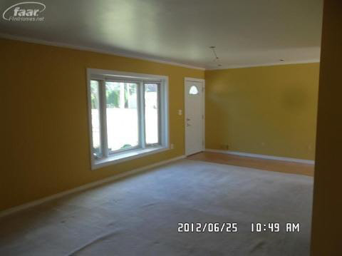 6313 Hermana Road West Bloomfield, MI 48324 - Photo 7 of 10 20174665-6.JPG