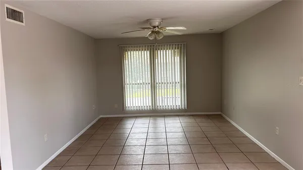 $1,250 | 1935 South Conway Road, Unit O5, Orlando, FL 32812