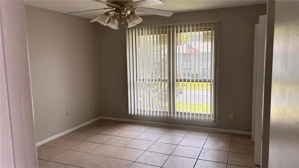 $1,250 | 1935 South Conway Road, Unit O5, Orlando, FL 32812