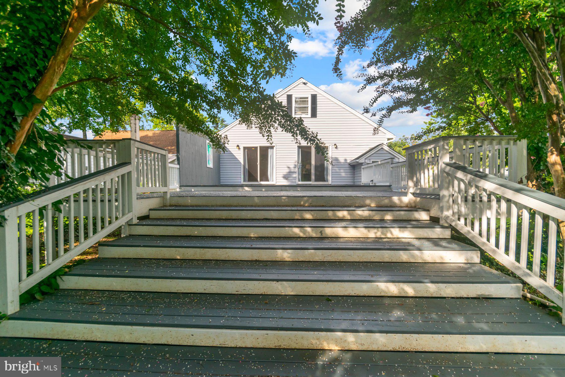 2209 Monocacy Road Essex, MD 21221 - Photo 9 of 39 Extra large deck