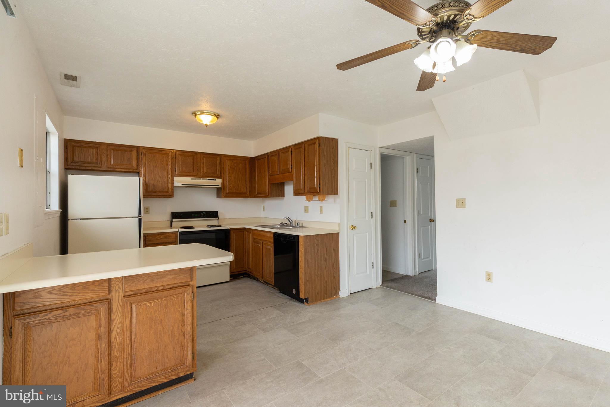 164 Stadium Circle Inwood, WV 25428 - Photo 11 of 30