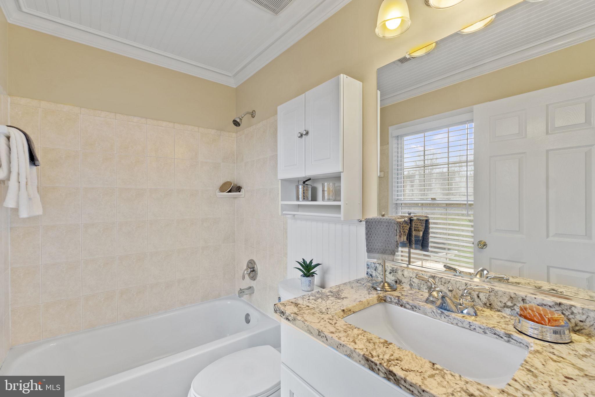 15408 Deep Bottom Road Darnestown, MD 20874 - Photo 35 of 82 En Suite Bathroom
