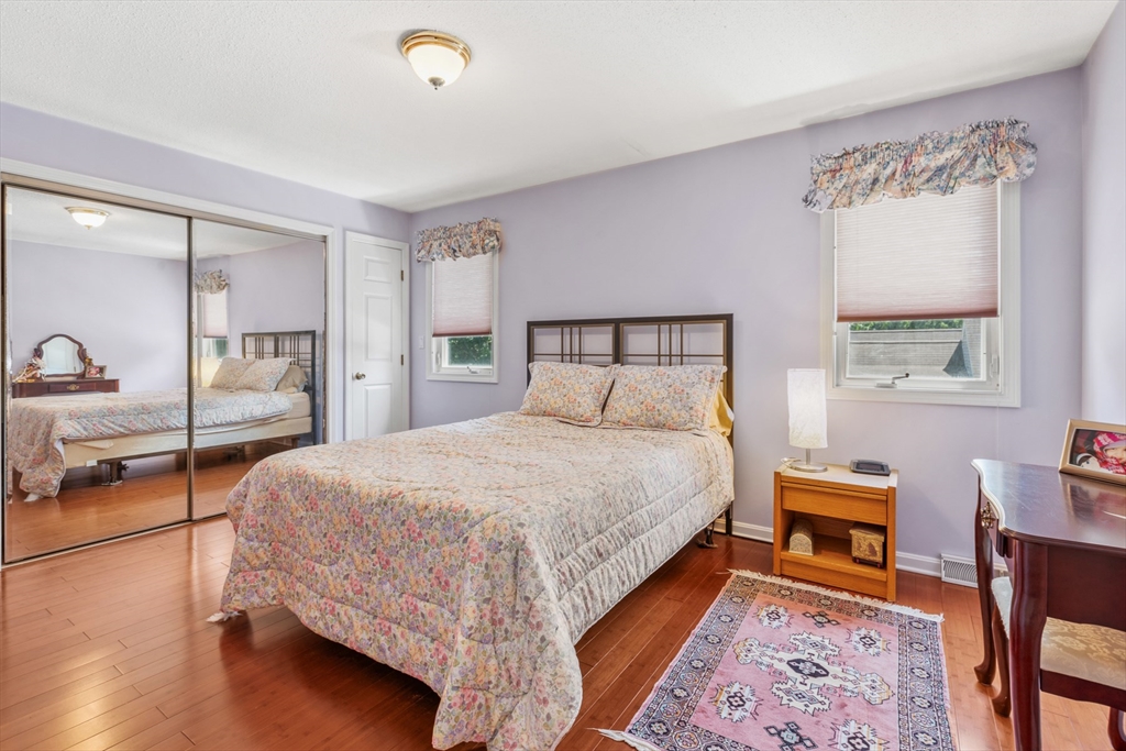 54 Jennifer Road Lowell, MA 01854 - Photo 15 of 21