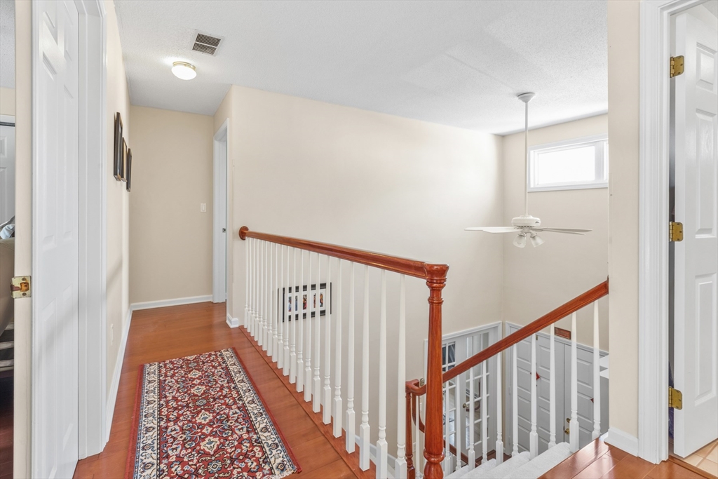 54 Jennifer Road Lowell, MA 01854 - Photo 18 of 21