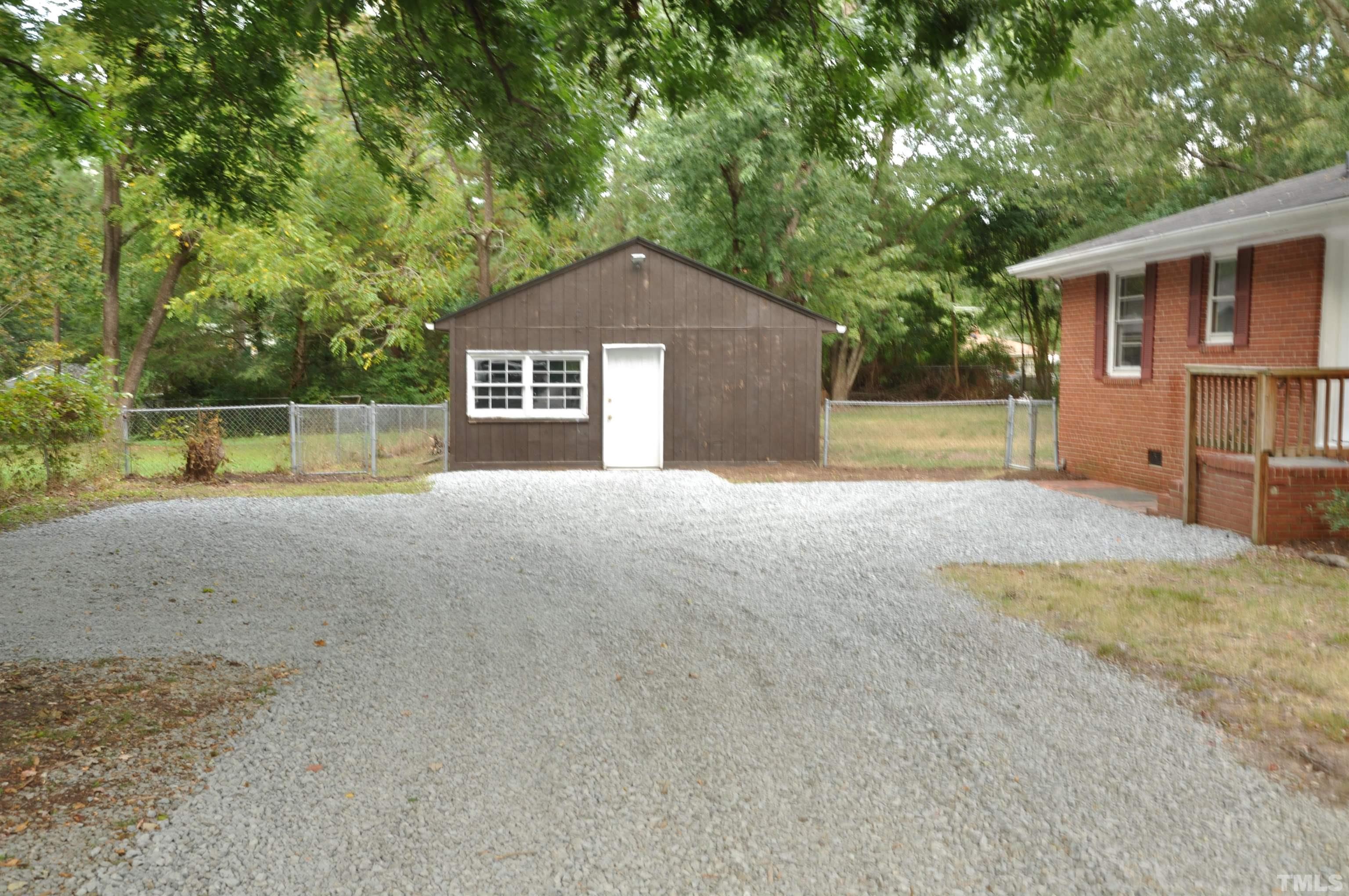 633 Morreene Road Durham, NC 27705 - Photo 4 of 29 Gallery Image 4