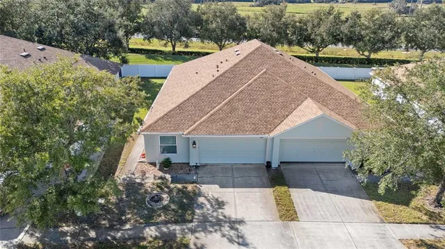 $285,000 | 5649 Autumn Shire Drive, Zephyrhills, FL 33541