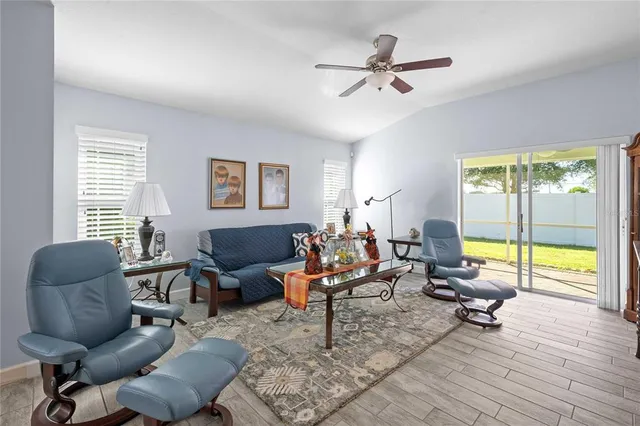 $285,000 | 5649 Autumn Shire Drive, Zephyrhills, FL 33541